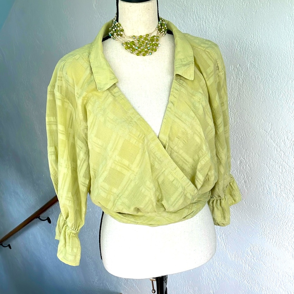 Anthropologie The Banded Surplus Wrap Style VNeck Textured Green Blouse Size M